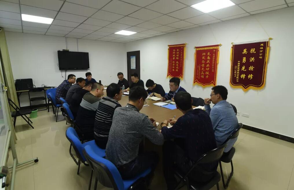 為了“找錯(cuò)誤”，他們奔波三千公里